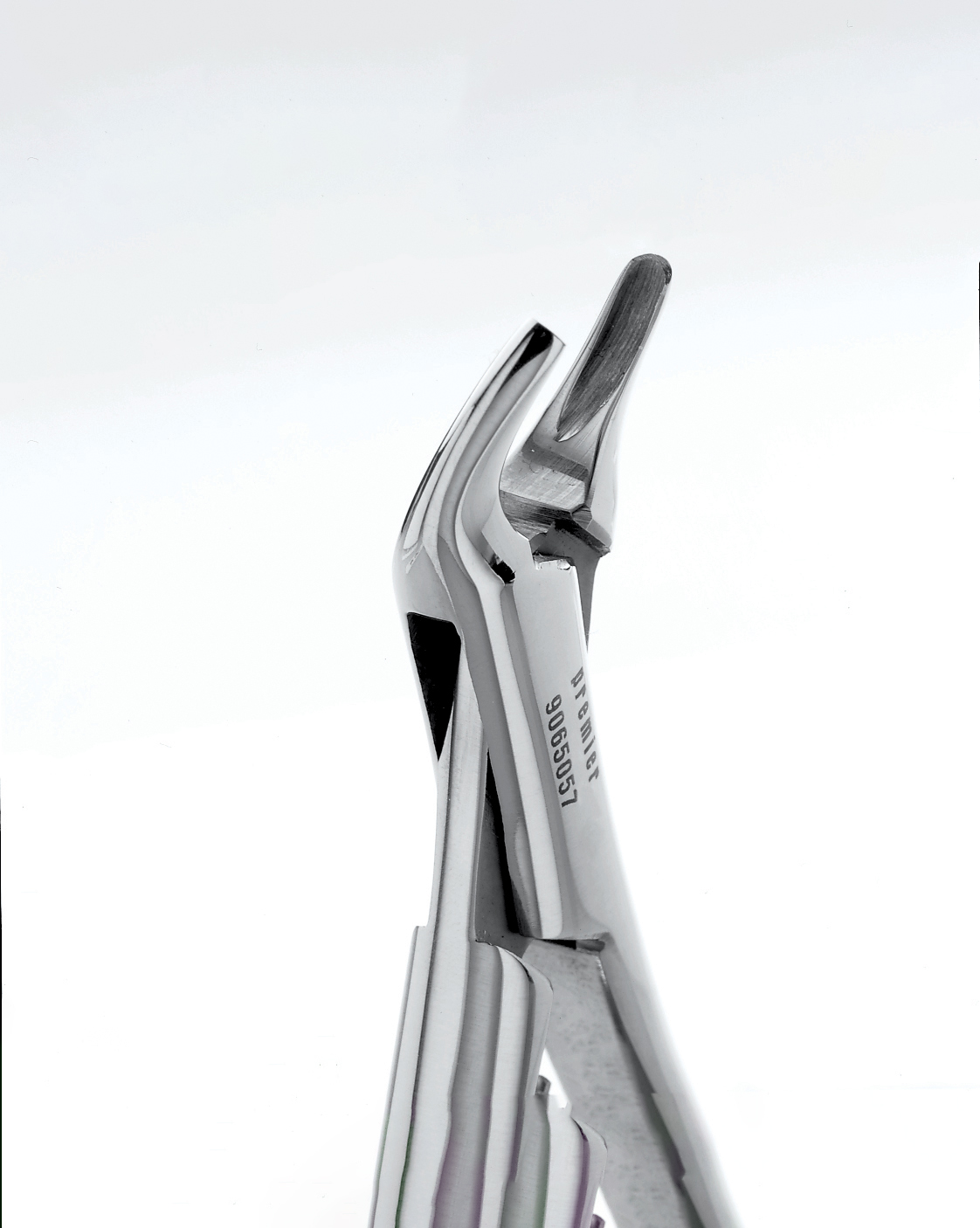 5.0.2 9065057 C150 Maxillary Forceps